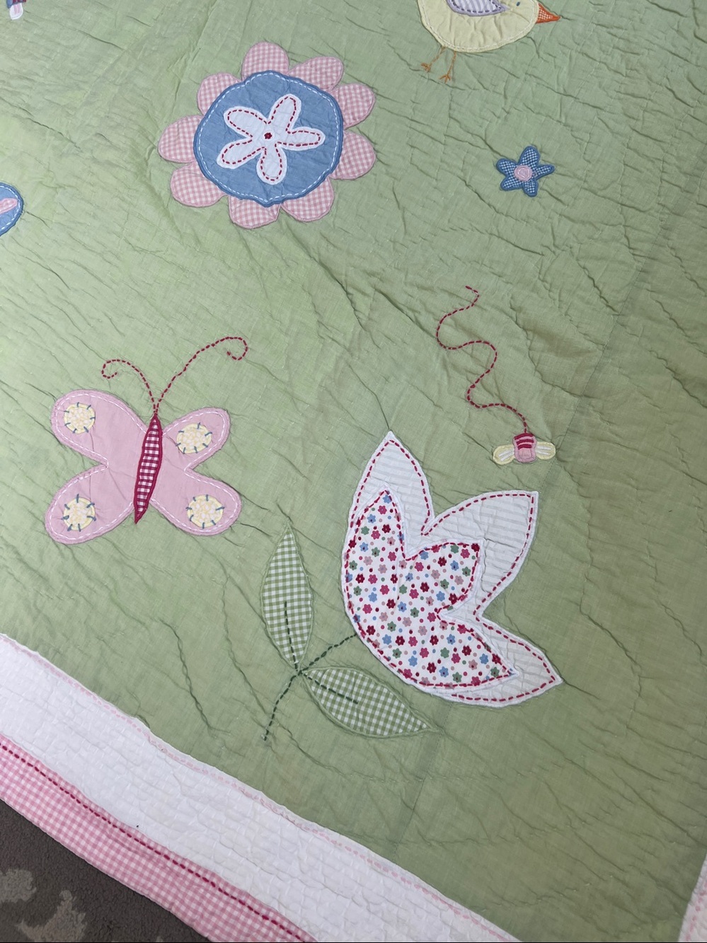 Pottery Barn Kids Daisy Garden Pastel Floral & Butterfly Appliqué Quilt & Sham - Picture 4 of 13